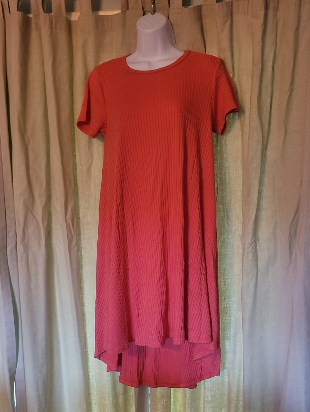 LuLaRoe Coral-Orange Ribbed High-Low Short Sleeve Carly Dress